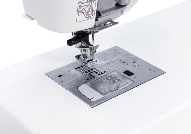 JANOME MEMORY CRAFT 6700P Janome Memory Craft 6700P фото №7