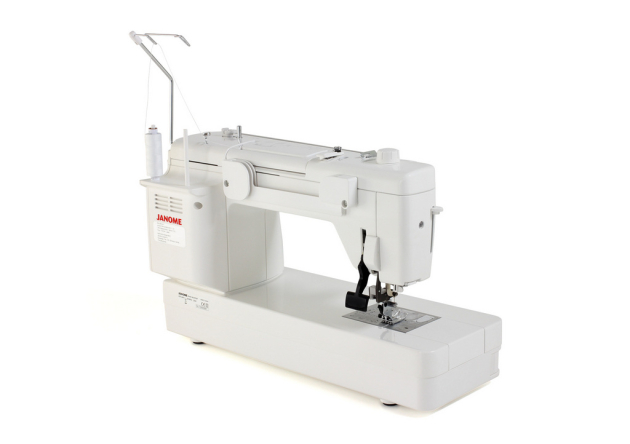 JANOME MEMORY CRAFT 6700P Janome Memory Craft 6700P фото №5